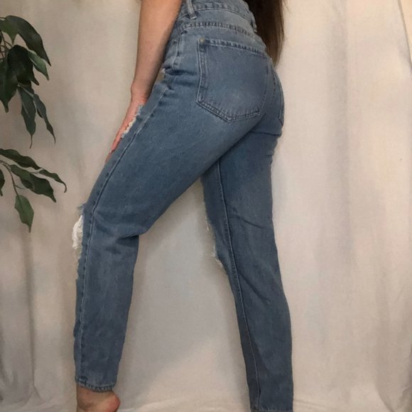 Ripped Distressed Mom Jeans, Light Wash - Picture 4 of 8